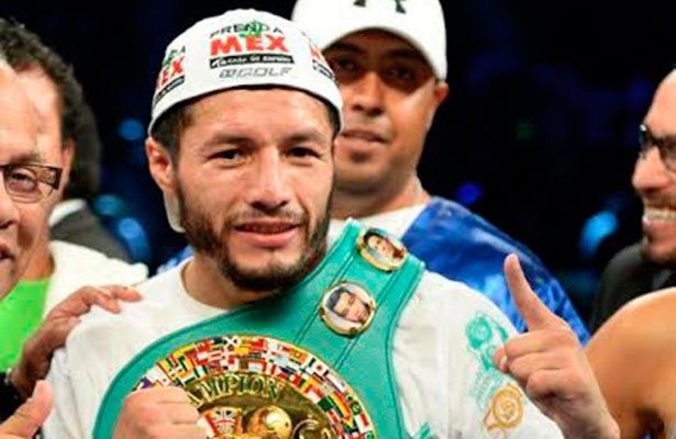 Johnny González gana por KO en Cd. Juárez