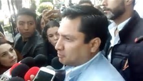 Julión Álvarez comparece ante la SEIDO