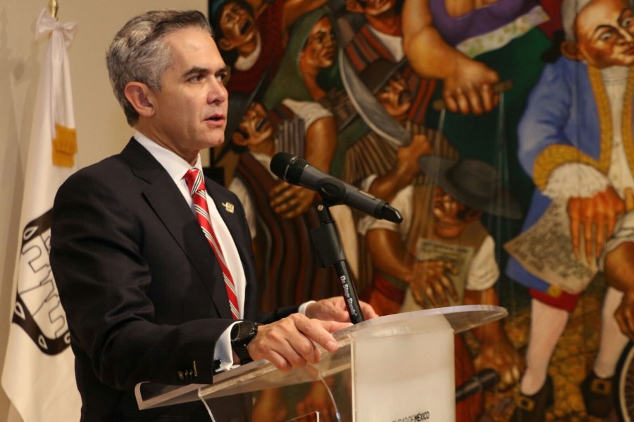 Mancera llama a Trump a reconsiderar su salida del Acuerdo de París