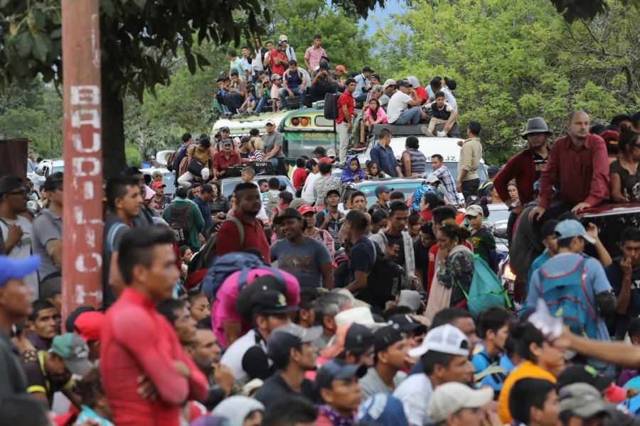 Trump amenaza con poner fin a ayuda a Honduras, Guatemala y El Salvador por caravanas