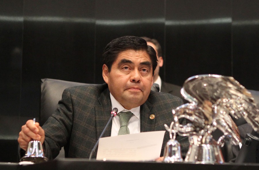 Pide Barbosa pactar con PeÃ±a los 12 constituyentes