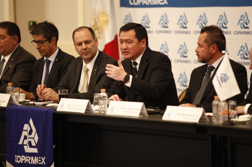 Se reúne Miguel Ángel Osorio Chong con consejo de Coparmex