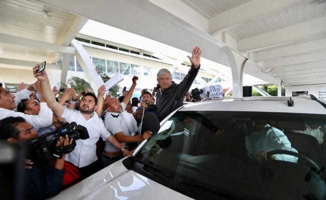 La SCJN está dando mal ejemplo al frenar reducción de salarios: AMLO