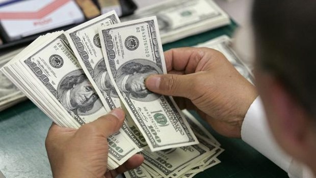 El dólar podría llegar a los 18 pesos