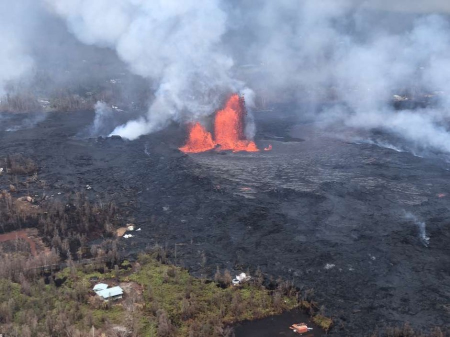 Francia enviará ayuda para damnificados del volcán en Guatemala