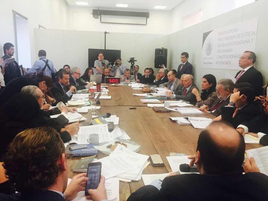 Grupos parlamentarios discuten redacción del predictamen en Comisión de Poder Judicial