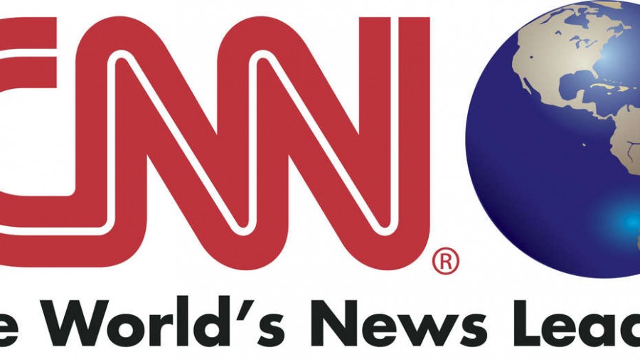 Renuncian tres periodistas de la CNN tras retractarse por información que vincula a Trump y Rusia