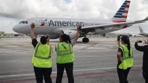 Aterriza el primer vuelo Miami-La Habana después de 55 años de bloqueo