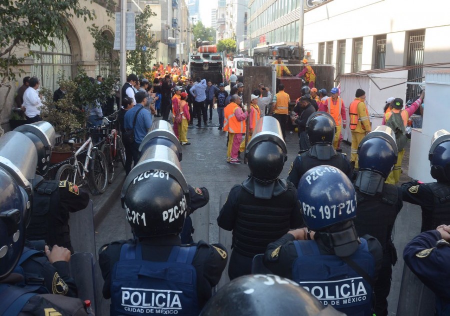 GobCdMx retira a personas en situación de calle en el Centro