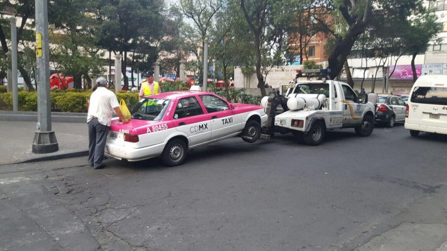 Suspenden unidades de transporte público de la CDMX por irregularidades