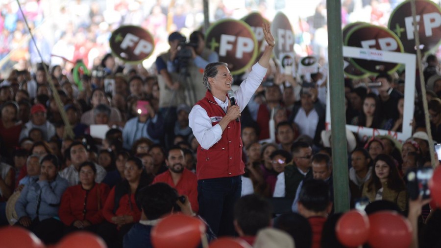 Del Mazo se compromete a instalar más de un millón de luminarias en EdoMex