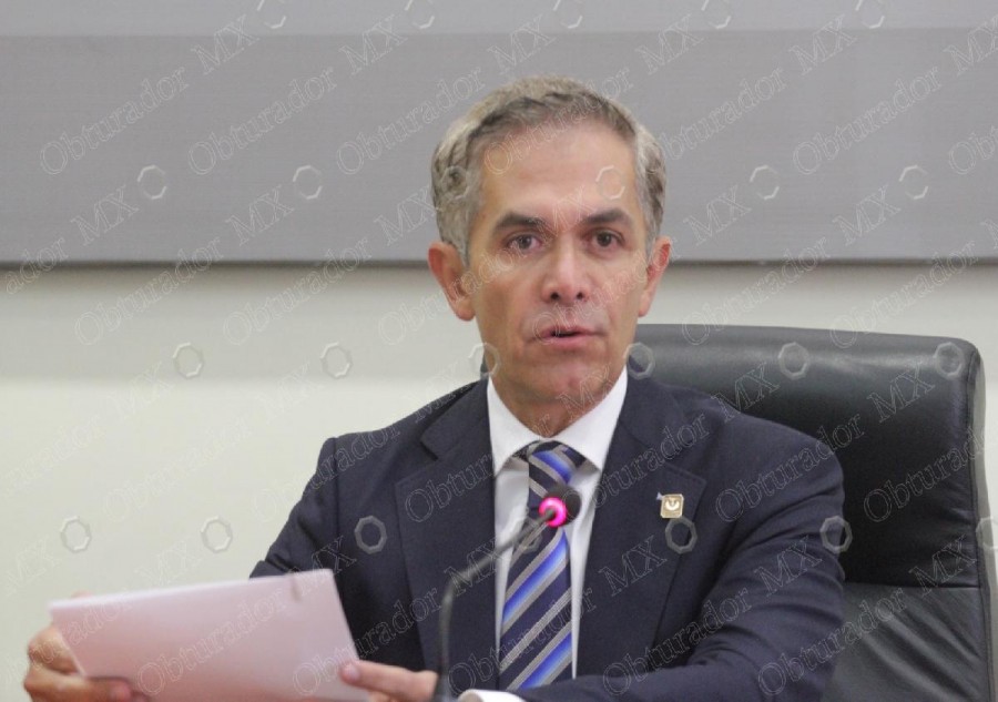 Es momento de mirar a otros mercados, dice Mancera ante amenazas de Trump