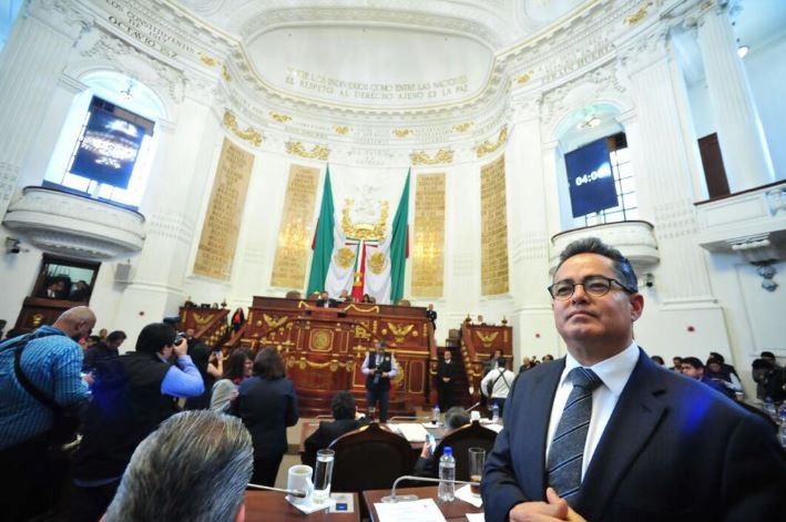 Confía Leonel Luna en aprobar nombramientos del Infodf e Invea en próximos días