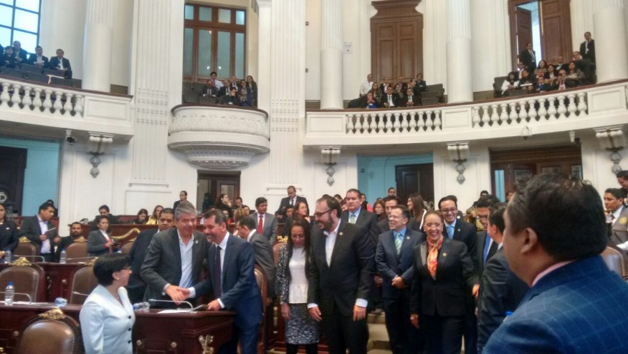 Comparece secretario de Finanzas ante ALDF