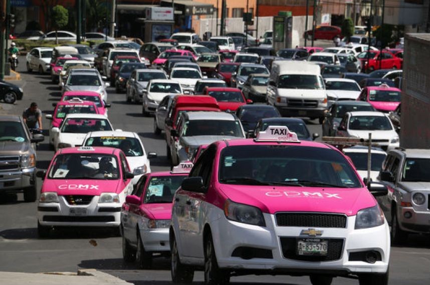 Comienza el reemplacamiento para taxis de la CdMx