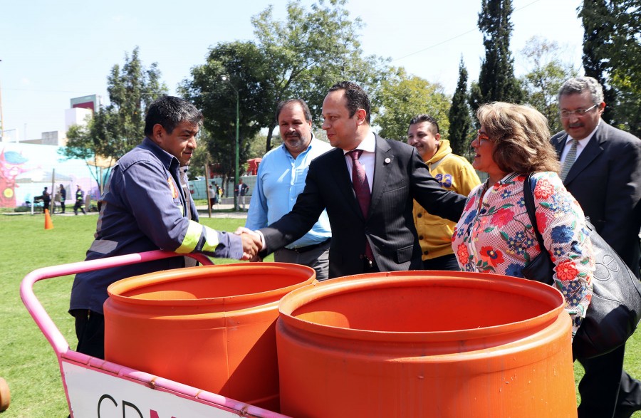 Renuevan equipo para limpia en la Central de Abasto CDMX