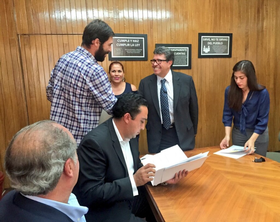 Quiere Monreal dar observaciones a Muñoz Ledo sobre alcaldías