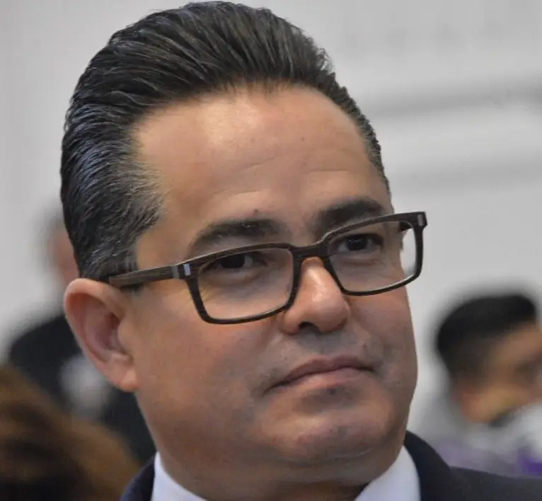 Verificarán agencias automotrices de la CDMX para evitar que emplaquem autos de otras entidades