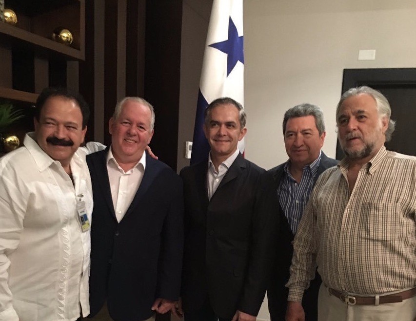 Mancera realiza gira en Panamá