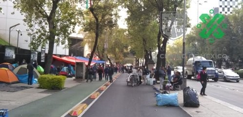Permanece lateral de Reforma por plantón de la CNTE frente al Senado