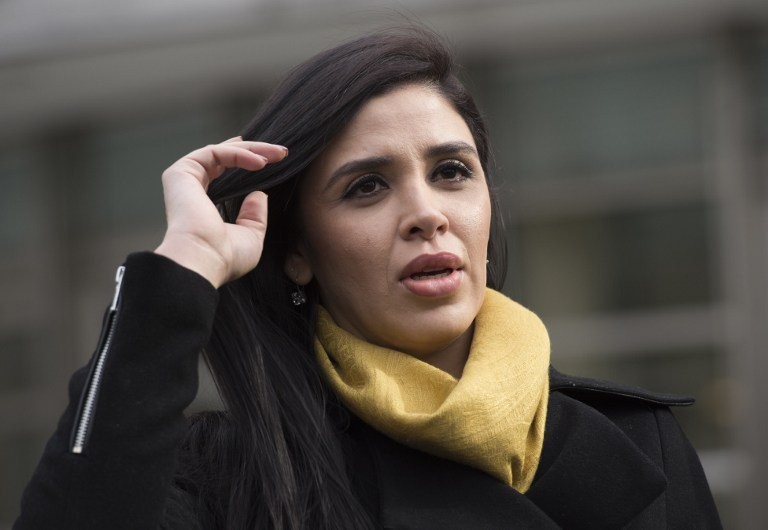 Se presenta Emma Coronel en audiencia de El Chapo