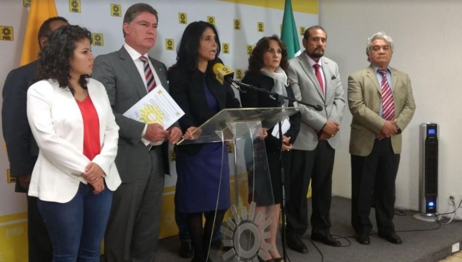 El lunes Morón y Barbosa se van del PRD. Padierna los invita a quedarse en la bancada del Senado