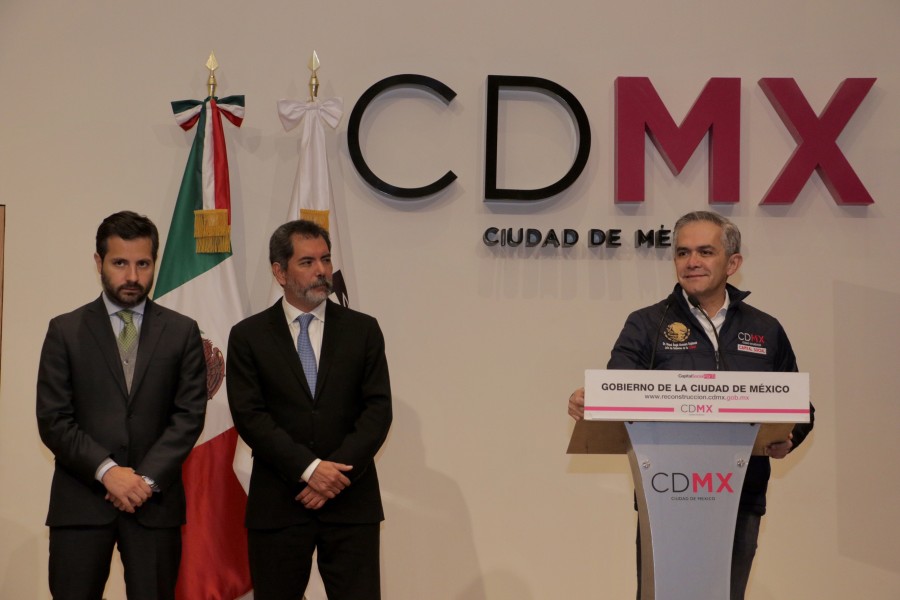 Anuncia Mancera esquema de crédito para adultos mayores