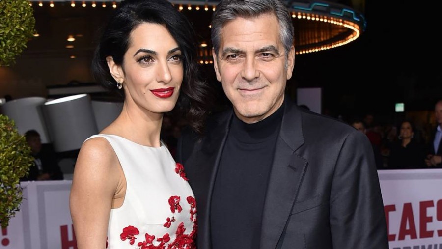 George Clooney y Amal Clooney se estrenan como padres