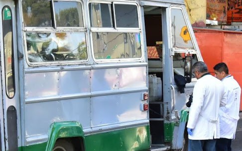 Disparan contra anciano en un transporte público en Iztapalapa