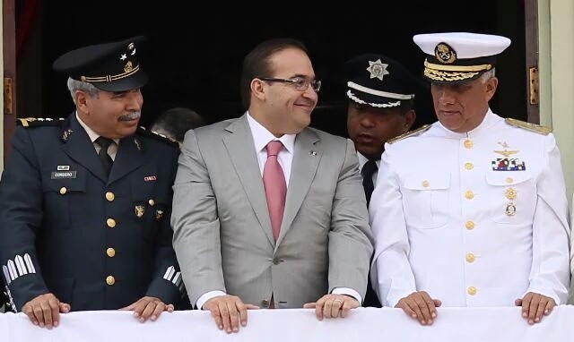 Multan a Javier Duarte por violar veda electoral