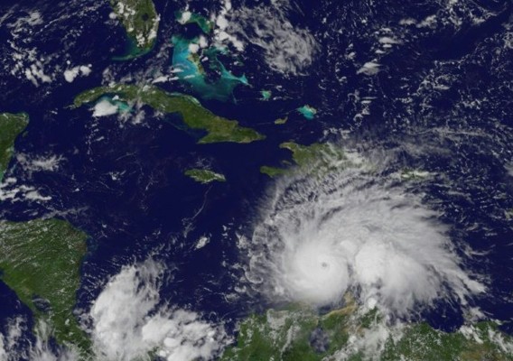 En alerta la Costa Este de los EE.UU. por Matthew