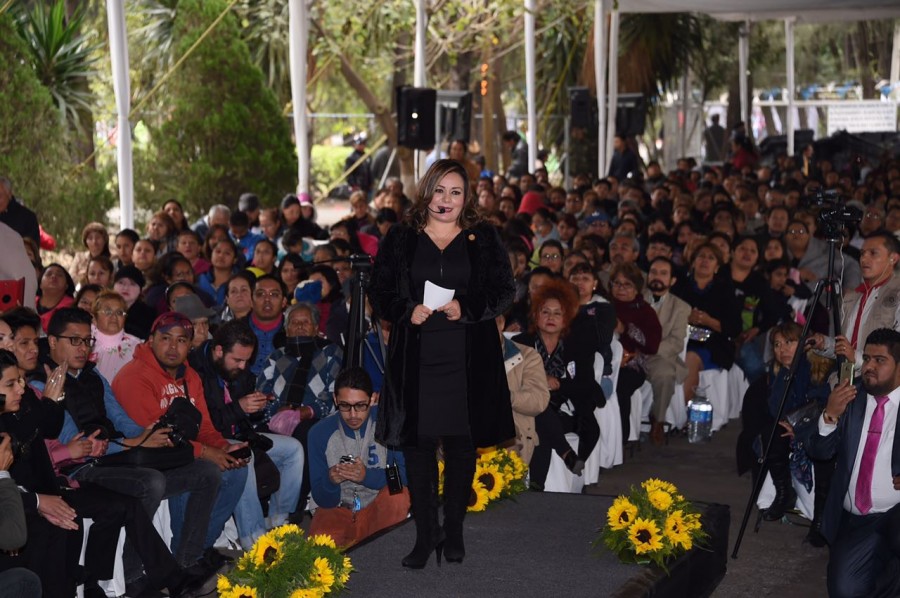 Rinde Elizabeth Mateos primer informe legislativo
