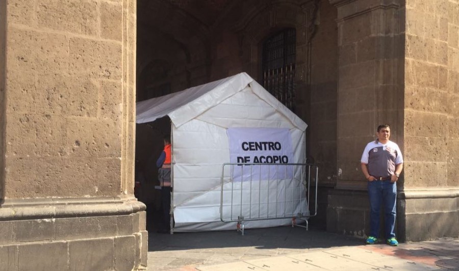 Instalan Centro de acopio para afectados por explosión en Tultepec