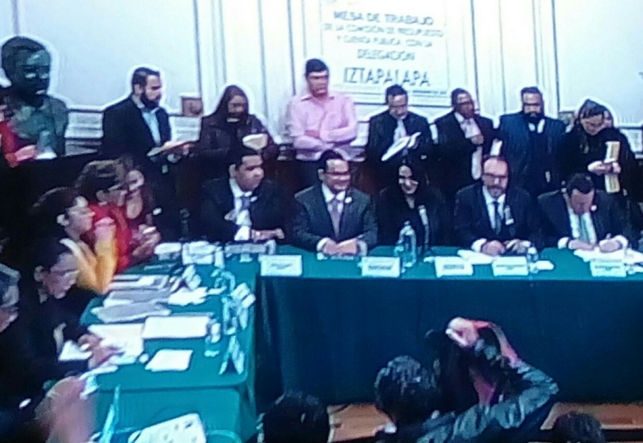 Rinde cuentas delegada en Iztapalapa a Comisión de Presupuesto ALDF