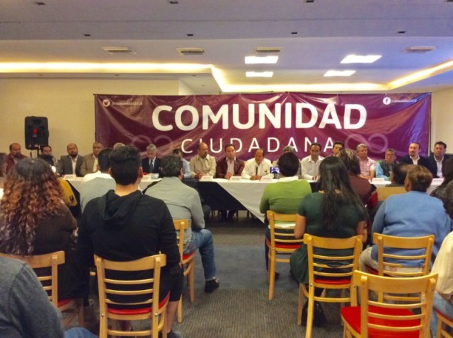 Ex militantes del PRD se manifiestan a favor de Ricardo Monreal