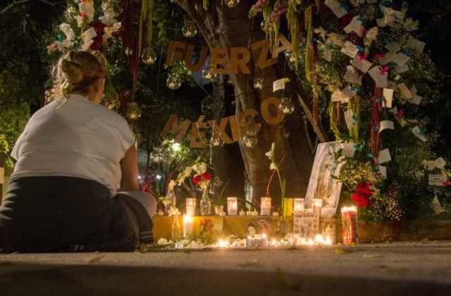 Planean una noche de velas como homenaje a los fallecidos en sismos