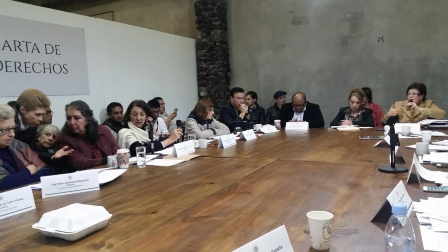 Constituyentes designados por Mancera pedirán más plazo para discutir Constitución CDMX
