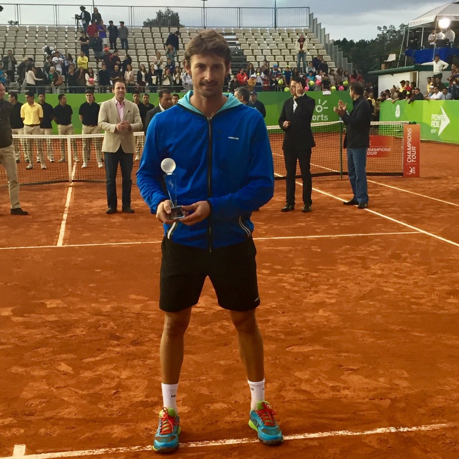 Juan Carlos Ferrero es campeón del KIA Titans Challenge CDMX
