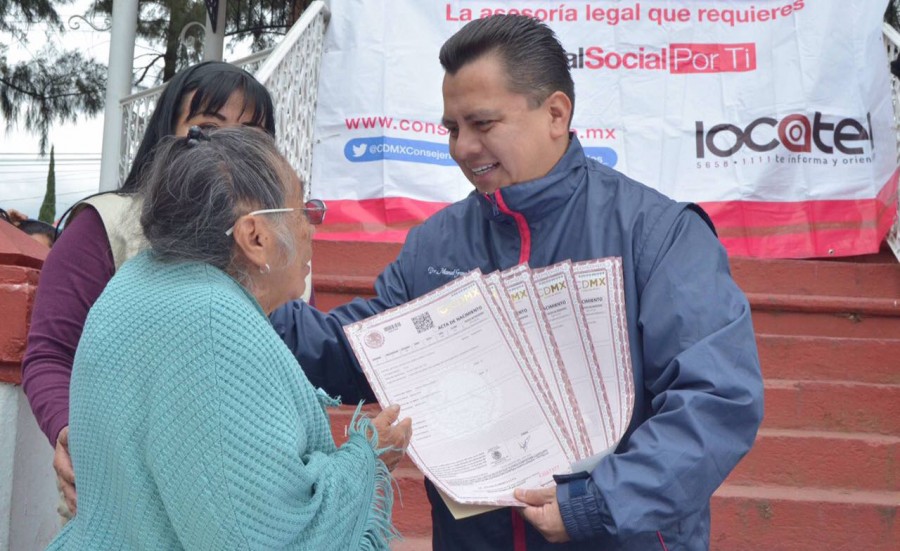 Entregan más de 6 mil actas de nacimiento en Tláhuac y Milpa Alta
