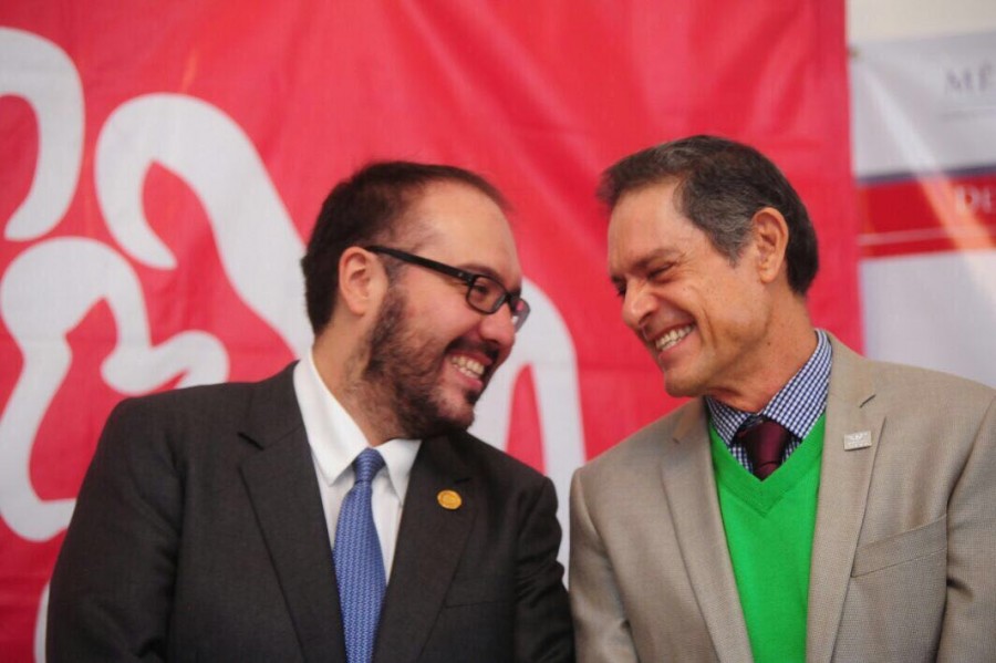 Suma Toledo 22 firmas para remover a Salgado