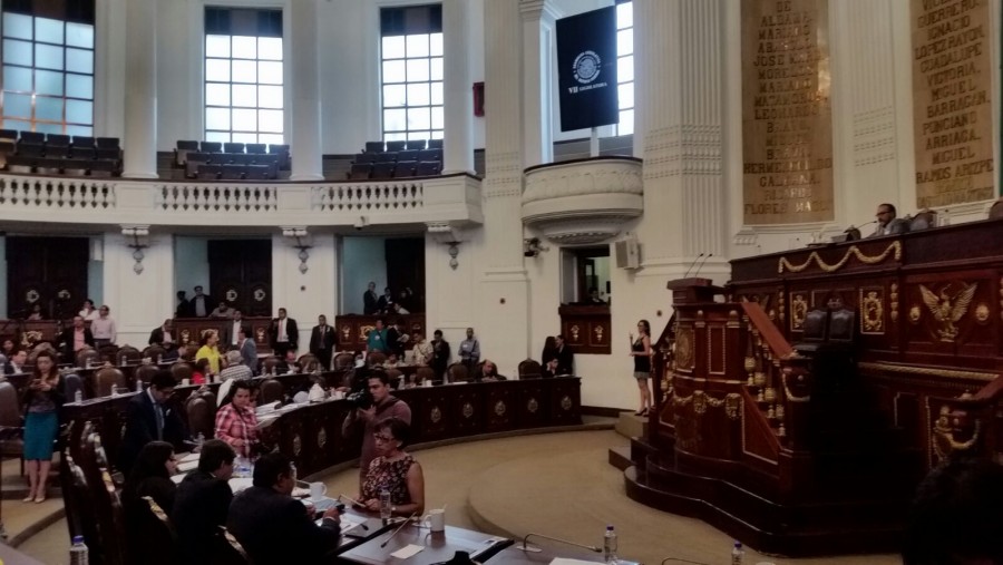 En predictamen de Ley Electoral tipifican violencia política, y de paso benefician a encuestadoras