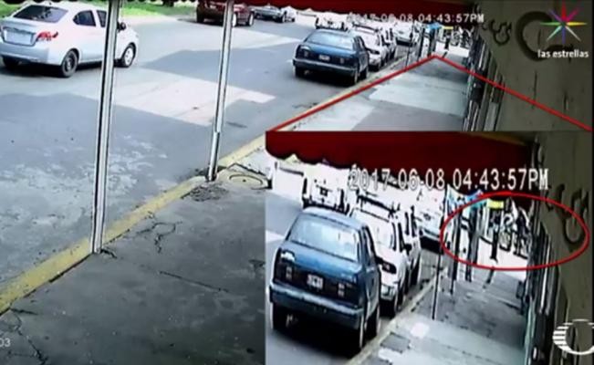 Cámara de seguridad capta el momento en que Valeria subió a una combi de Neza