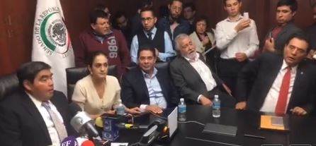 Pide Barbosa a Presidencia del Senado defina si sigue como coordinador de legisladores del PRD