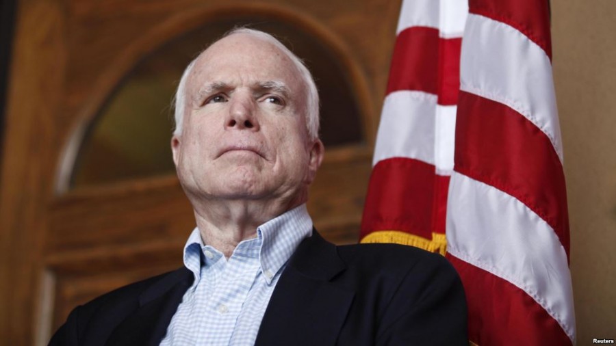 Diagnostican cáncer cereblar al senador republicano John McCain