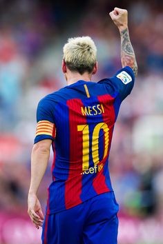 Messi marca su gol 500 y Barcelona gana en su visita al Sevilla