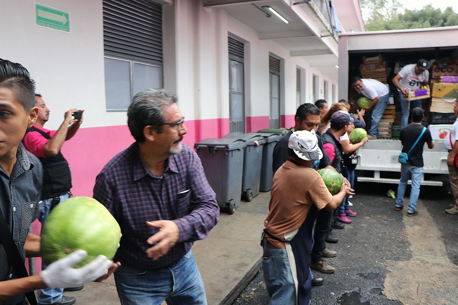 Aporta Central de Abasto 40 toneladas de víveres a damnificados de la CDMX