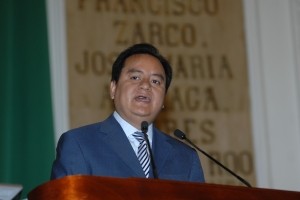 Construiremos una ciudad democrática: Eduardo Santillán