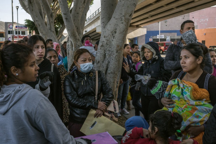 Debe Trump regresar a EU a solicitantes de asilo deportados