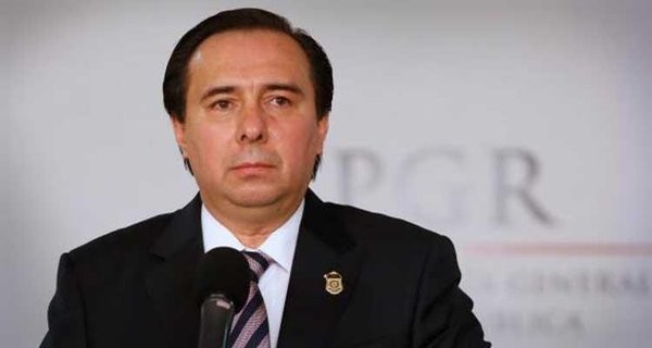Investiga la PGR a Tomás Zerón ex director de AIC