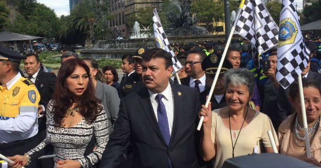Operativo decembrinas arranca con 120 mil policías